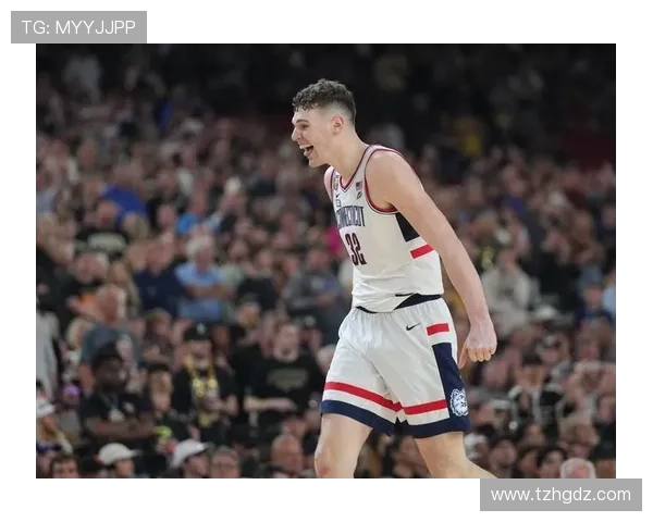 迪巴拉进攻站位灵活多变，帮助球队在新赛季持续提升攻击力表现