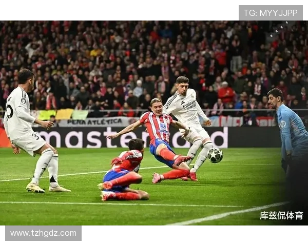 皇马进攻阵容巨星扎堆,当前赛季表现波动对整体攻势稳定性形成考验 皇马进攻阵容巨星扎堆,当前赛季表现波动对整体攻势稳定性形成考验